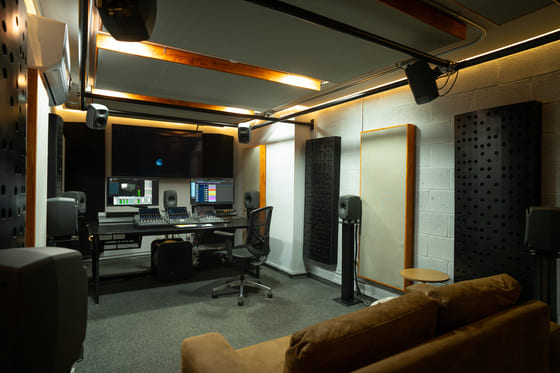 Wide Angle 26-012